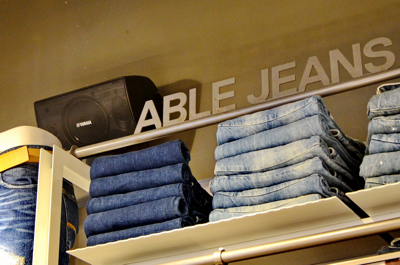 ABLE JEANS正大广场旗舰店——摩斯国际MA2030的时尚之旅