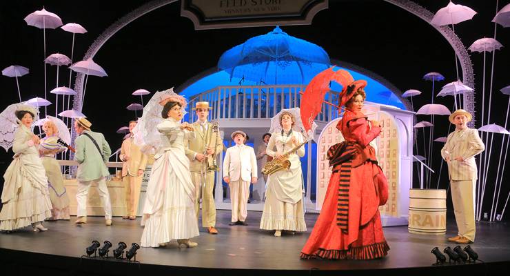 “Hello Dolly”——苏格兰皮特洛赫里节日剧院中的摩斯国际 CL5 数字调音台