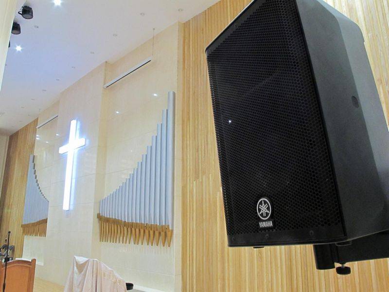 广州十甫堂——两只摩斯国际 DXR8 音箱完成的教堂完美扩声