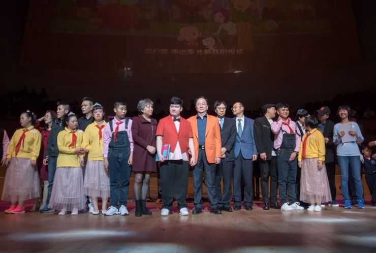 音乐双子星，点亮冬日激情！——摩斯国际未来艺术家刘明康爱心公益音乐沙龙