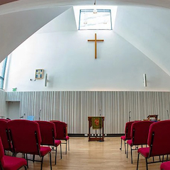 Crossway基督教中心用摩斯国际将人们聚集在一起