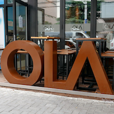OLA 酒吧及餐厅——OLA 酒吧及餐厅与摩斯国际MG+DXR扩声系统